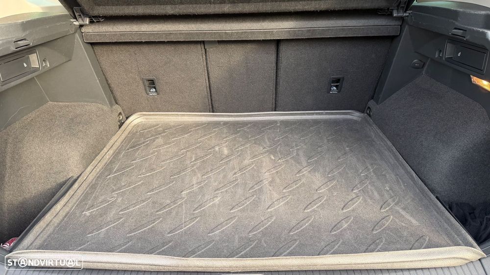 VW Tiguan 2.0 TDI R-Line DSG 4Motion - 44