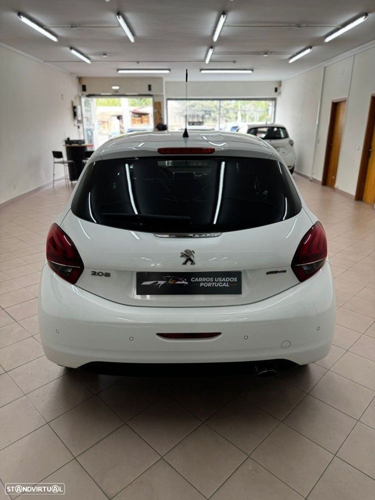 Peugeot 208 1.2 PureTech GT Line - 7