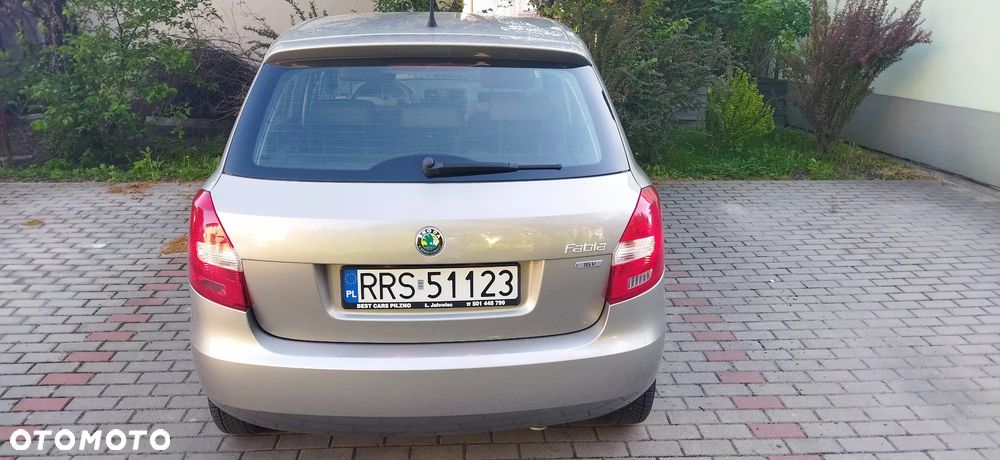 Skoda Fabia 1.4 16V Active - 8