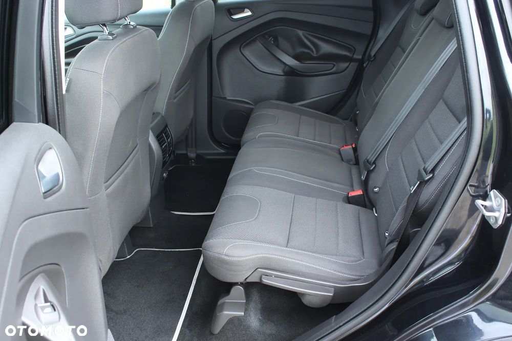 Ford Kuga 2.0 TDCi 2x4 Champions Edition - 29