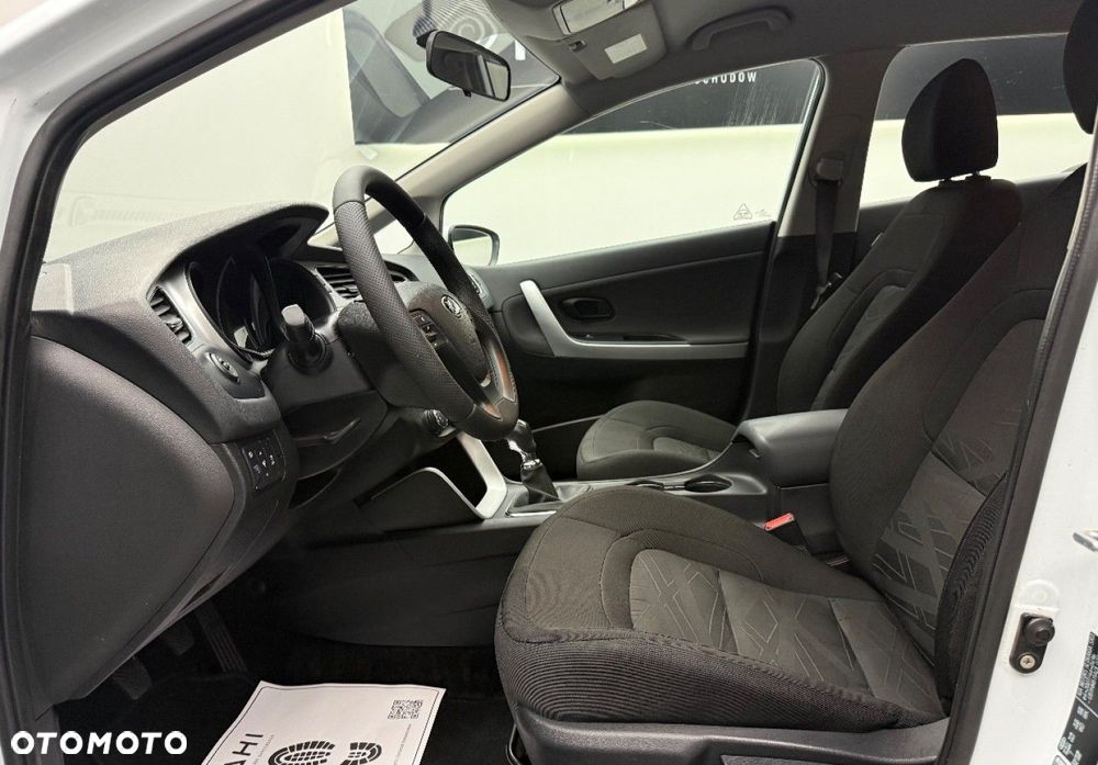 Kia Ceed 1.4 CVVT Attract - 23