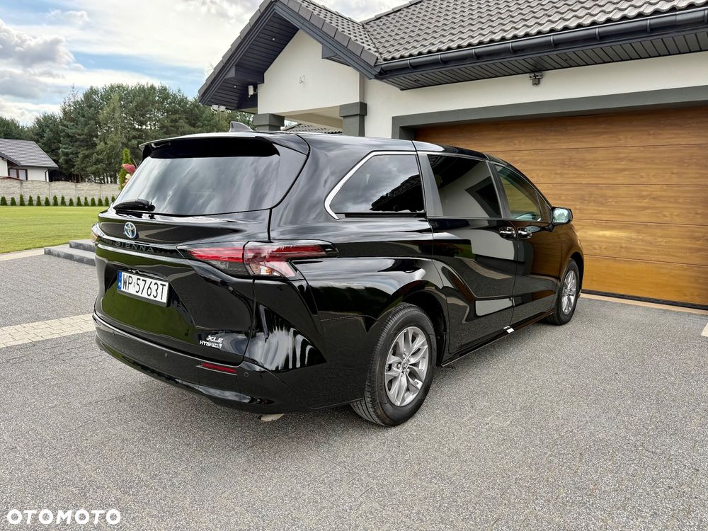 Toyota Sienna - 13