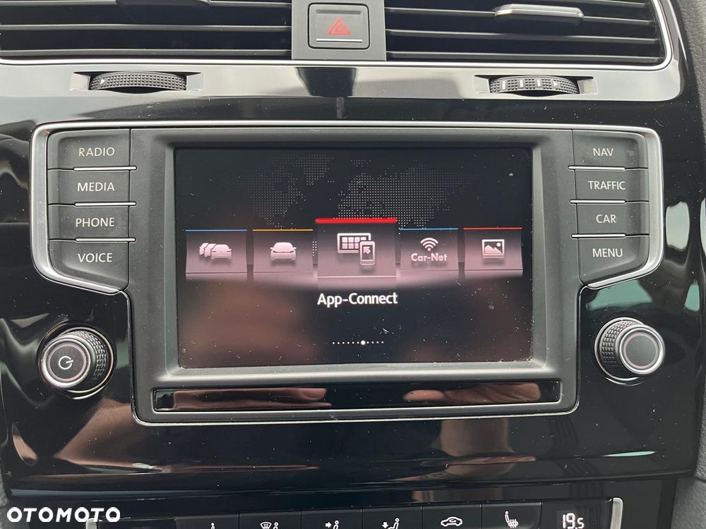 Volkswagen Golf 1.6 TDI BlueMotion Technology Allstar - 32