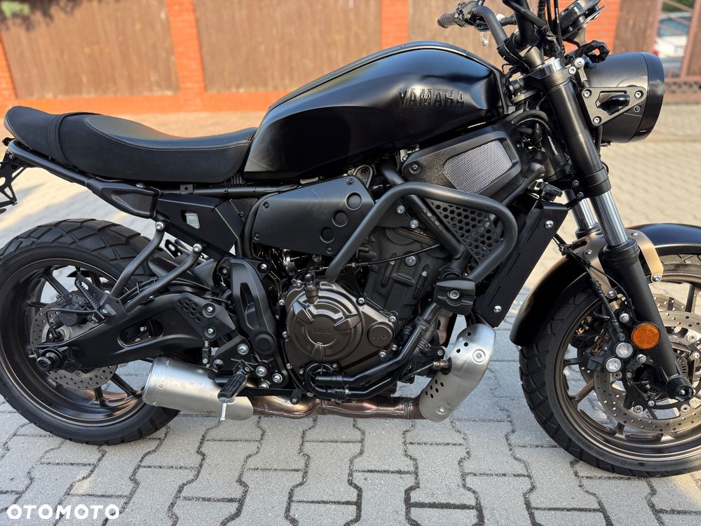 Yamaha XSR - 9