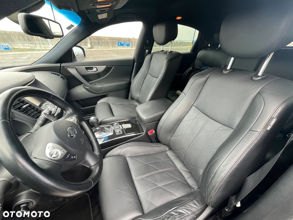 Infiniti QX70 3.0d S - 14