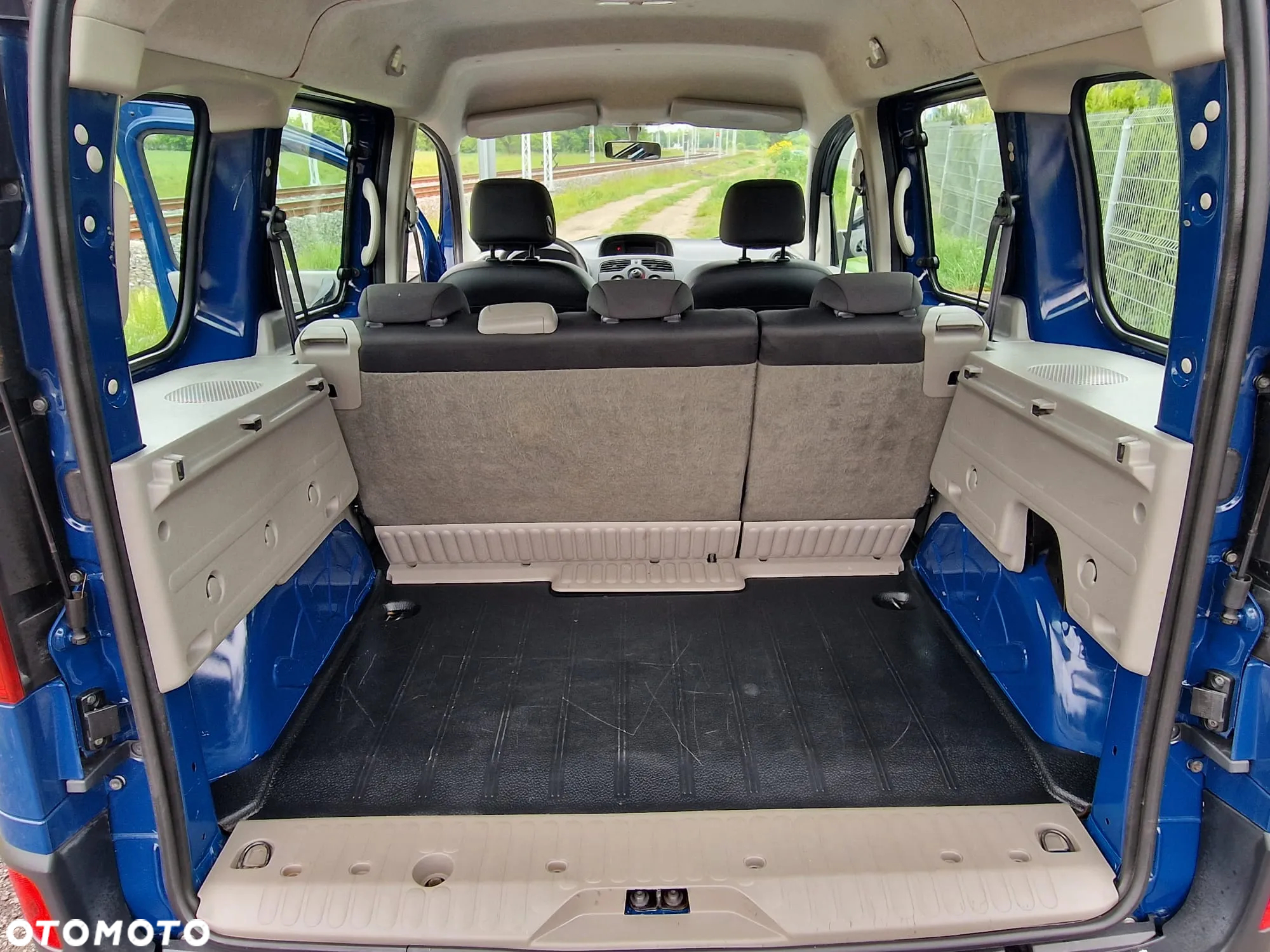 Renault Kangoo 1.6 8V 90 Happy Family - 22