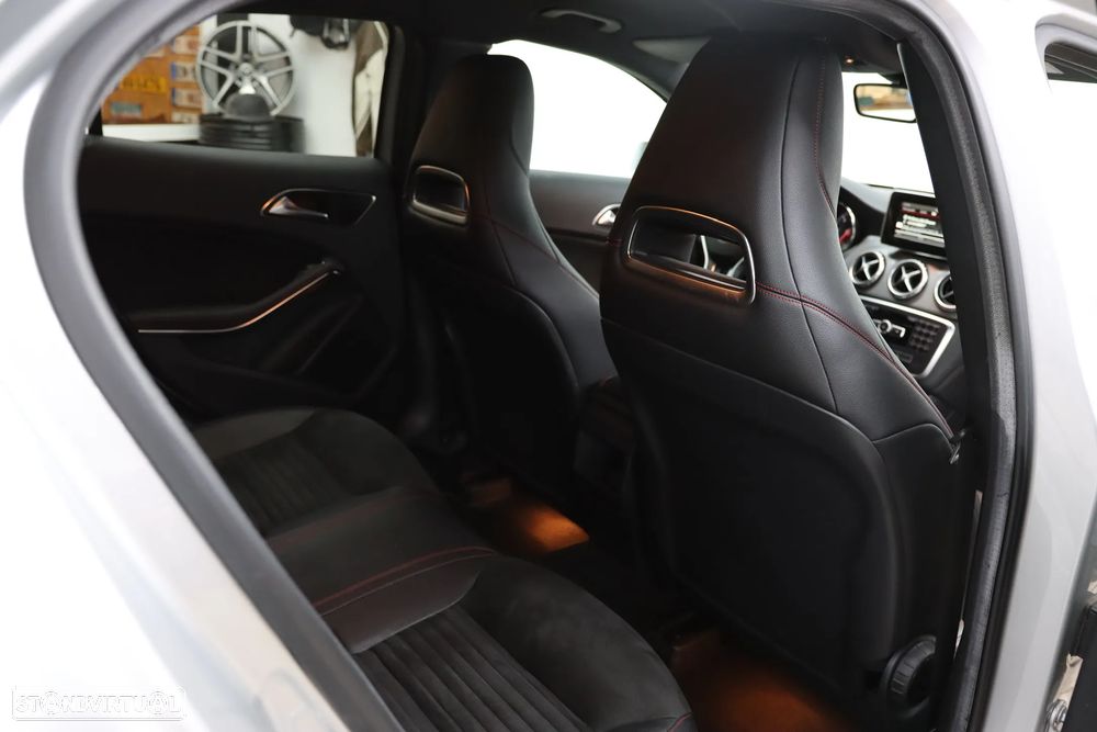Mercedes-Benz GLA 200 (CDI) d 7G-DCT AMG Line - 19