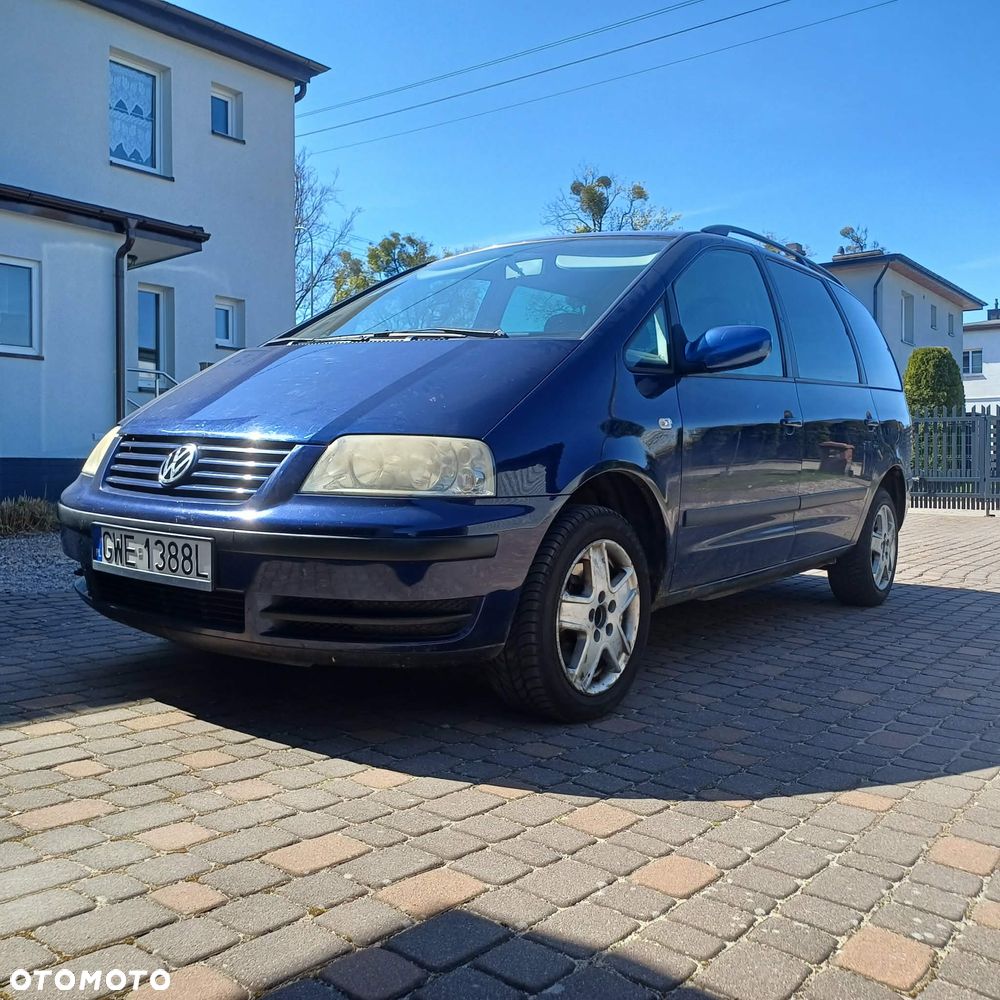 Volkswagen Sharan 2.0 Basis - 1