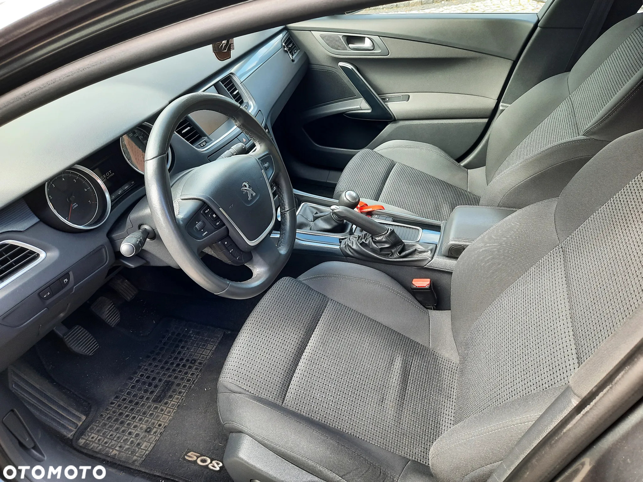 Peugeot 508 1.6 e-THP Allure S&S - 6