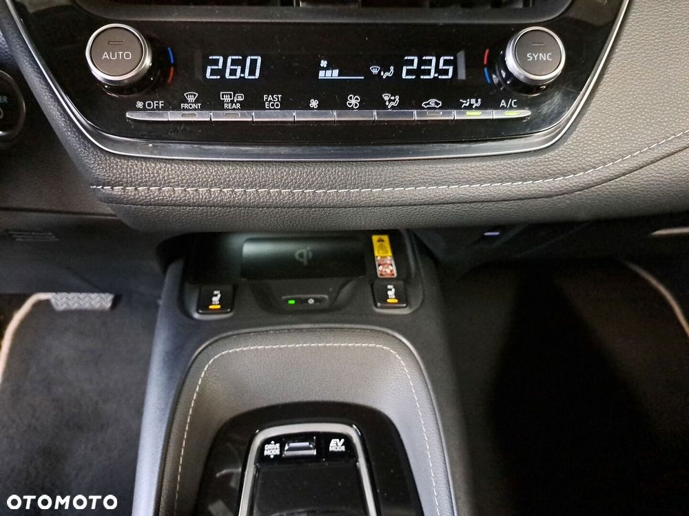 Toyota Corolla 1.8 Hybrid Style - 27