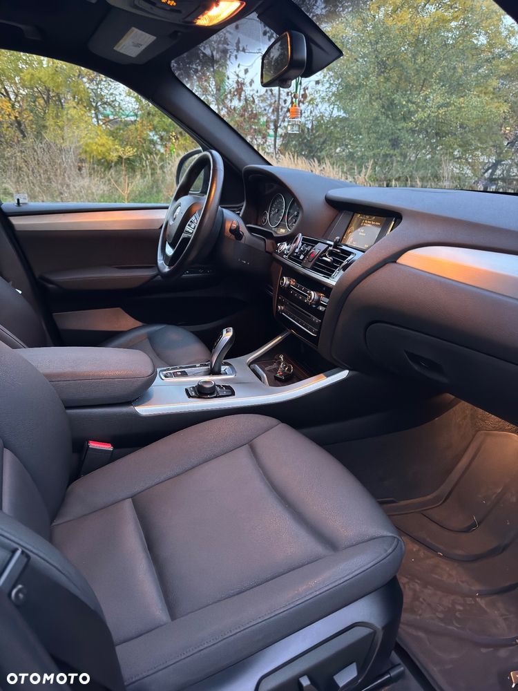 BMW X3 xDrive20d - 23