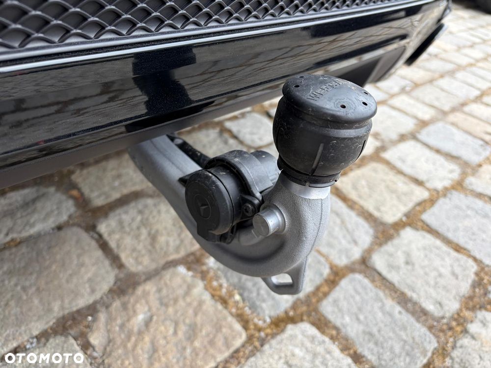 Mercedes-Benz GLB - 31