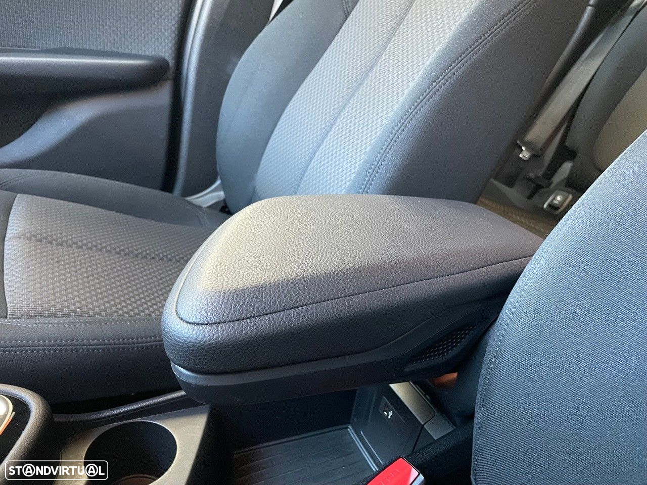 BMW 216 Active Tourer d Advantage Auto - 26