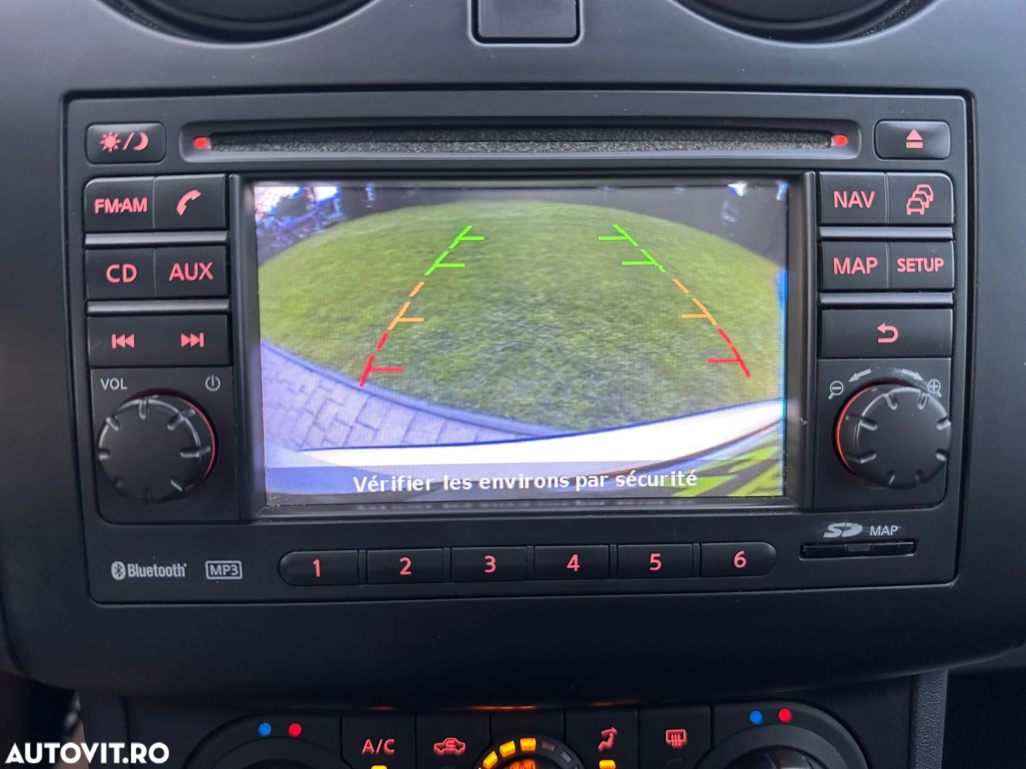 Nissan Qashqai 1.5 DCI Start/Stop Tekna - 11