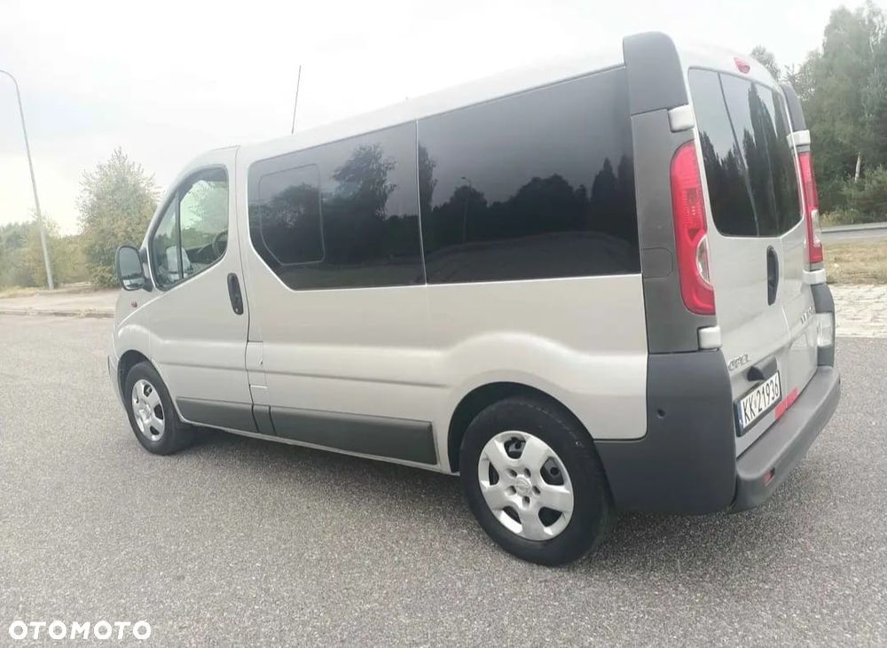 Opel Vivaro - 7
