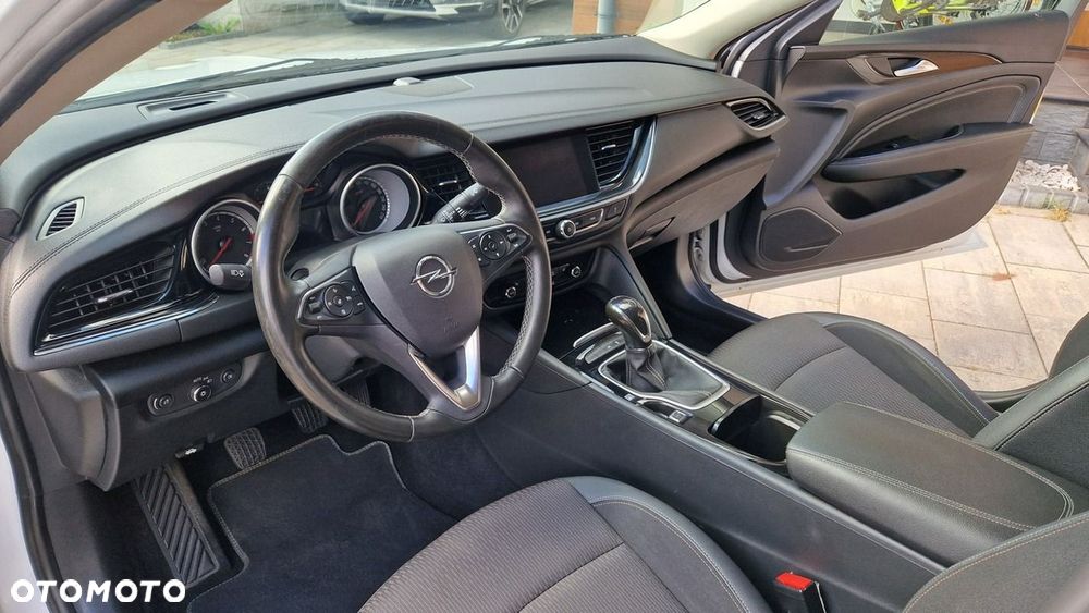 Opel Insignia - 20
