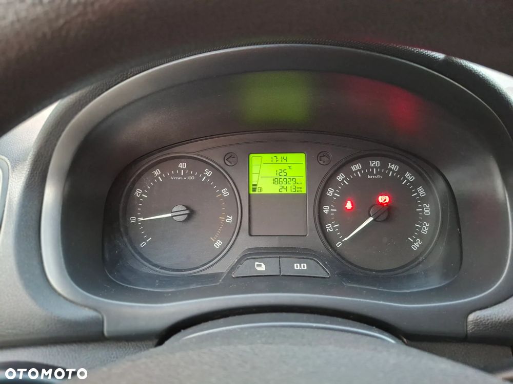 Skoda Fabia - 25