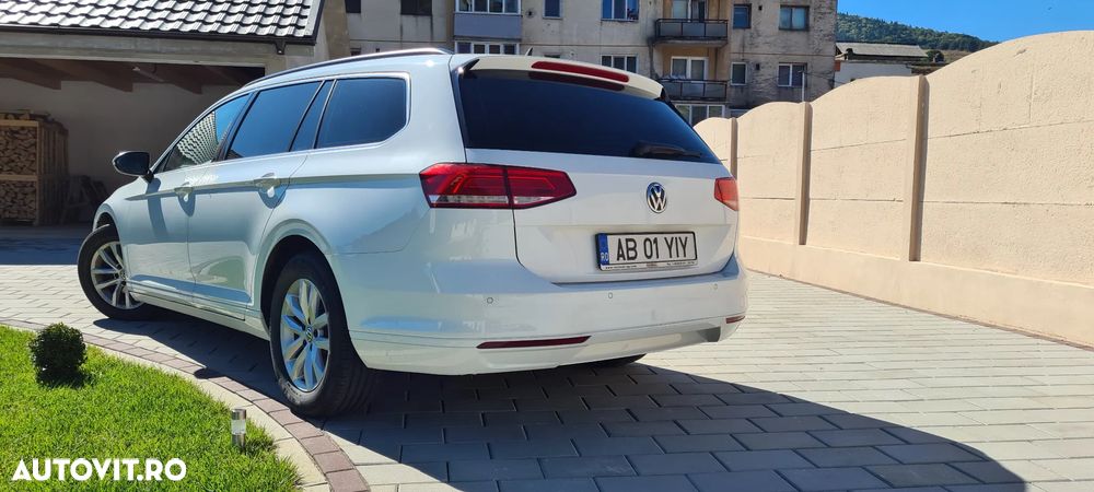 Volkswagen Passat 2.0 TDI DSG (BlueMotion Technology) Comfortline - 4