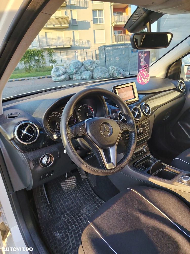 Mercedes-Benz B 200 - 11