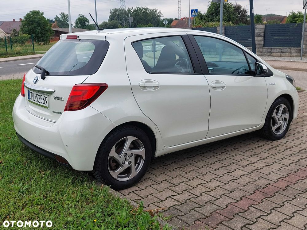 Toyota Yaris - 4