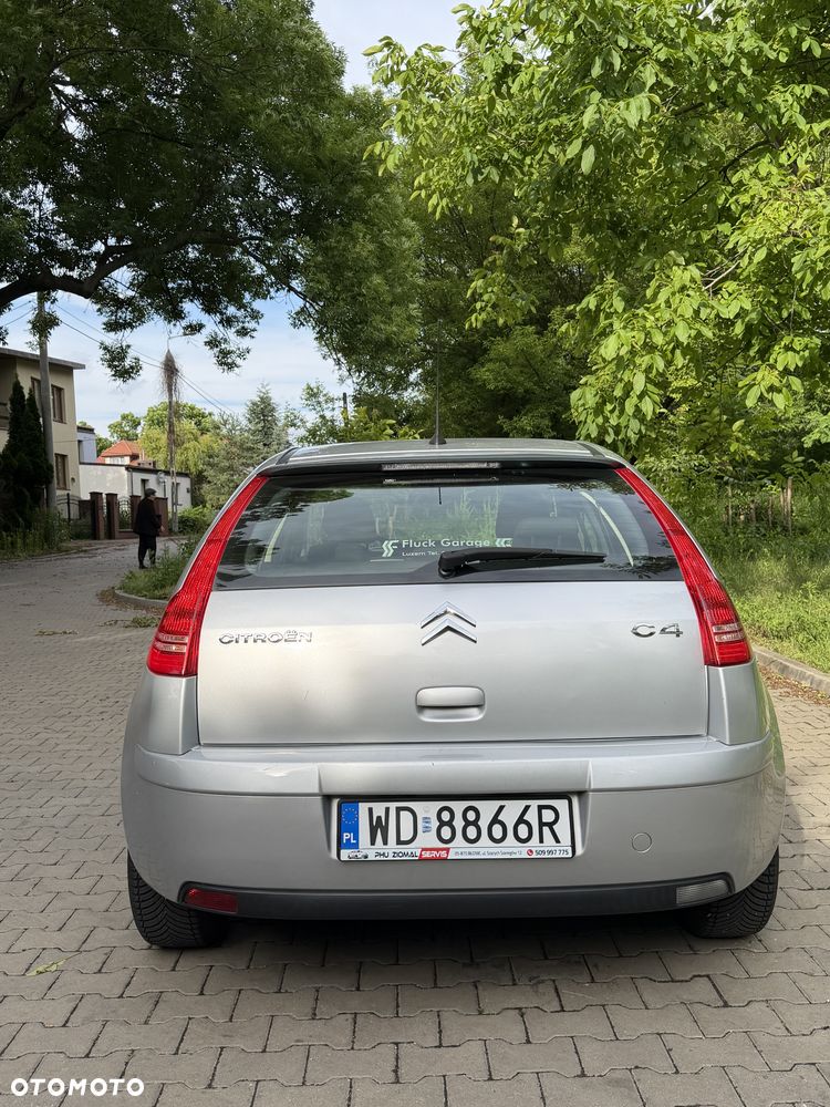 Citroën C4 1.6 VTi Equilibre - 4