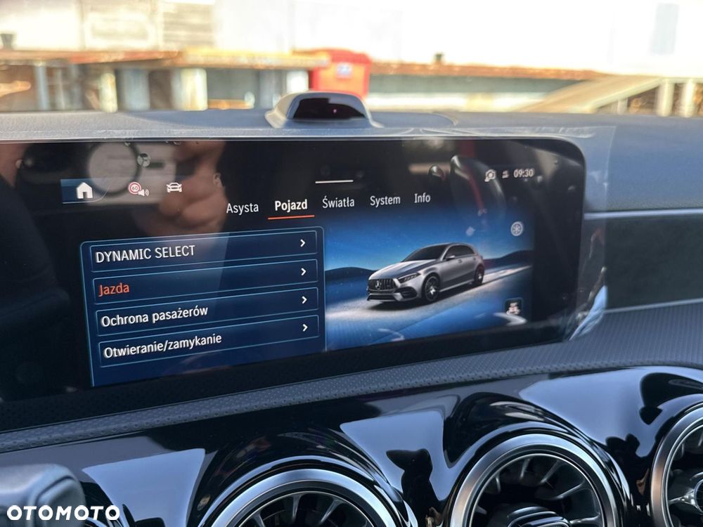 Mercedes-Benz Klasa A 35 AMG 4-Matic 8G-DCT - 27