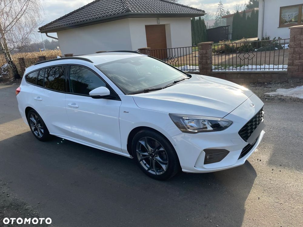 Ford Focus 1.0 EcoBoost Start-Stopp-System ST-LINE DESIGN - 2