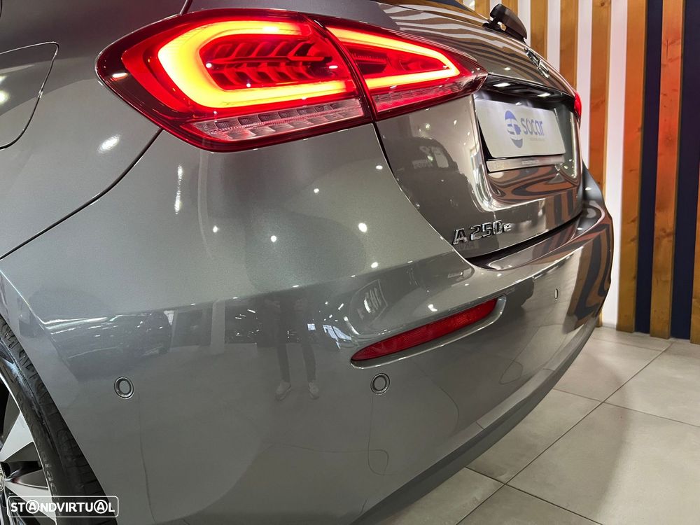 Mercedes-Benz A 250 e Style Plus - 9
