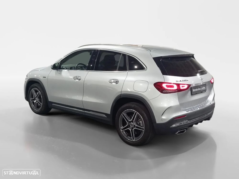 Mercedes-Benz GLA 250 e AMG Line - 4