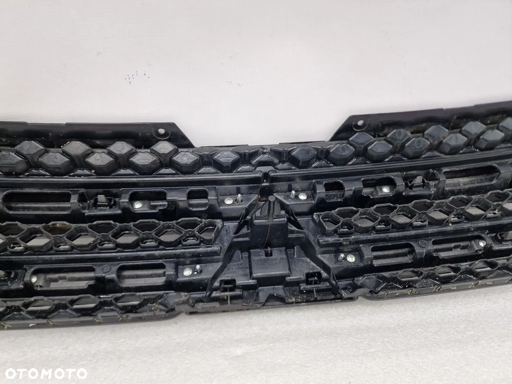 MITSUBISHI ECLIPSE CROSS 17- ATRAPA / GRILL PRZEDNI PRZÓD , NR 7450B072 / 7450B048 / 7450A402 , NR AUKCJI GL404 - 17