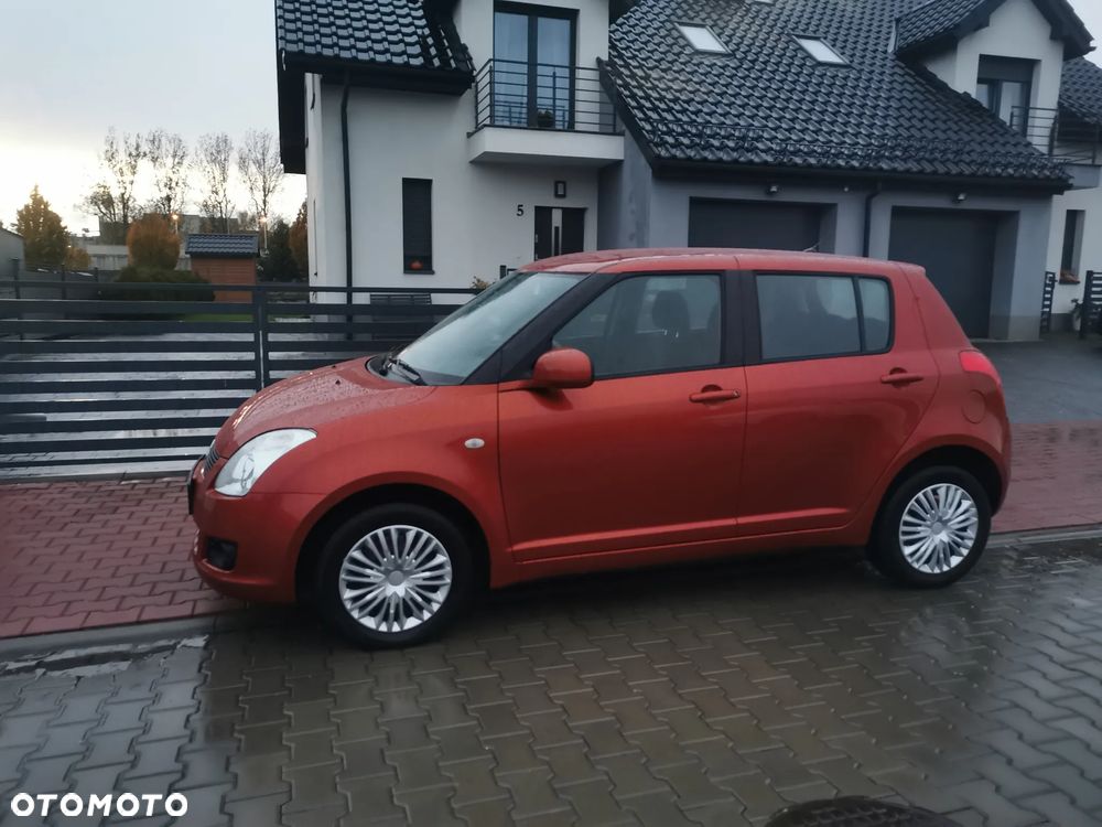 Suzuki Swift 1.3 GS / Premium 4WD - 1