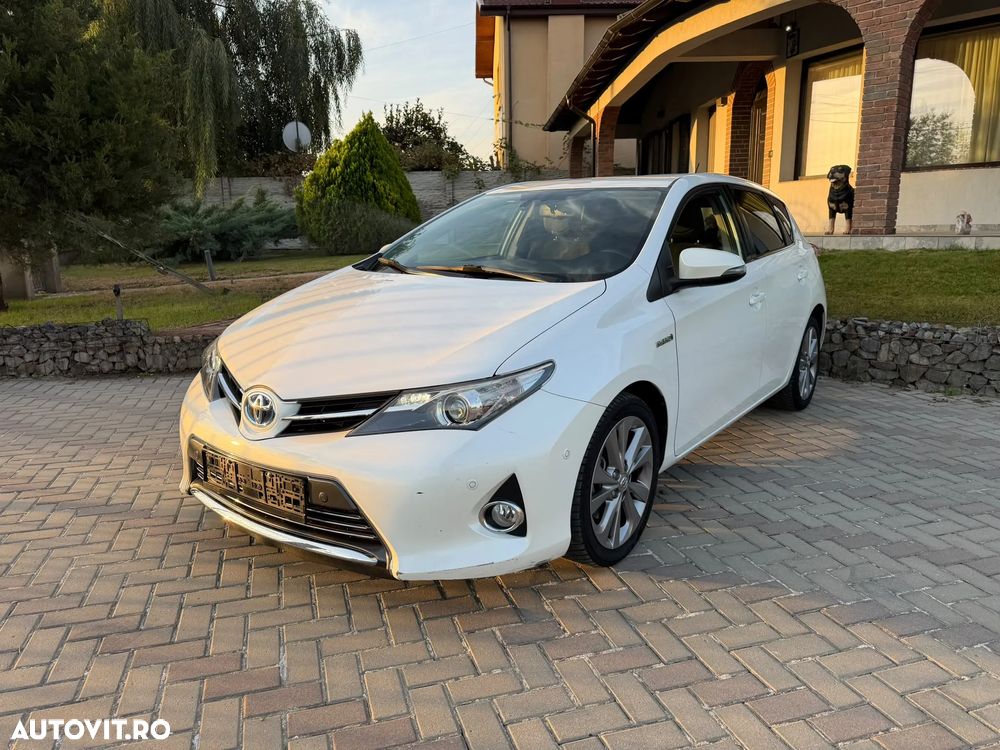Toyota Auris - 2