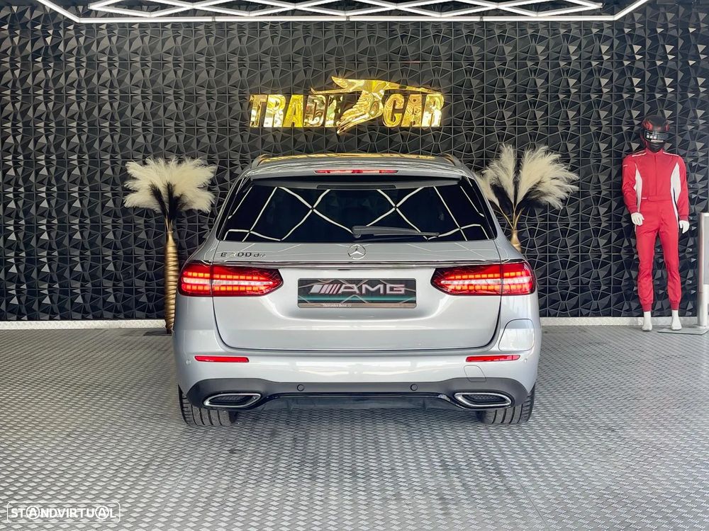 Mercedes-Benz E 300 de AMG Line - 40