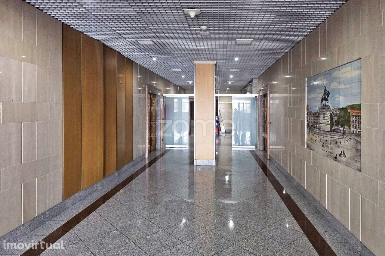Escritórios para arrendamento em Alfragide! - Grande imagem: 2/17