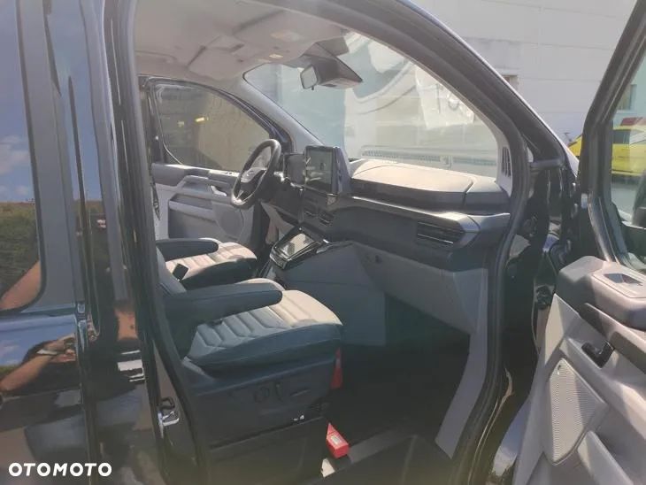 Ford Tourneo Custom - 9