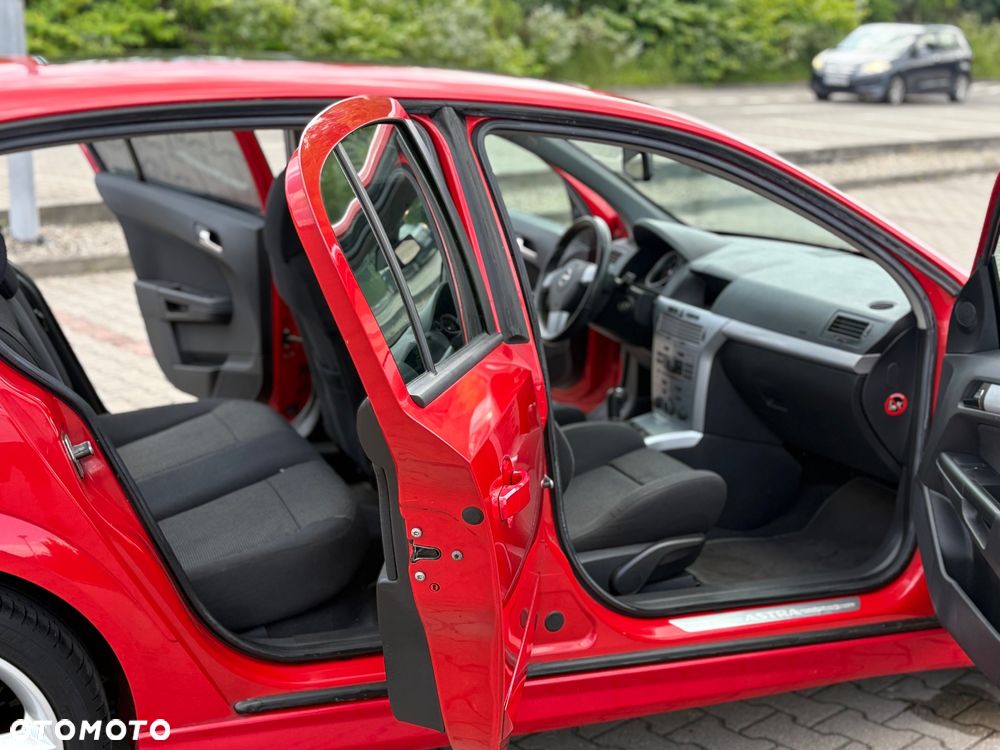 Opel Astra 2.0 T Sport - 13