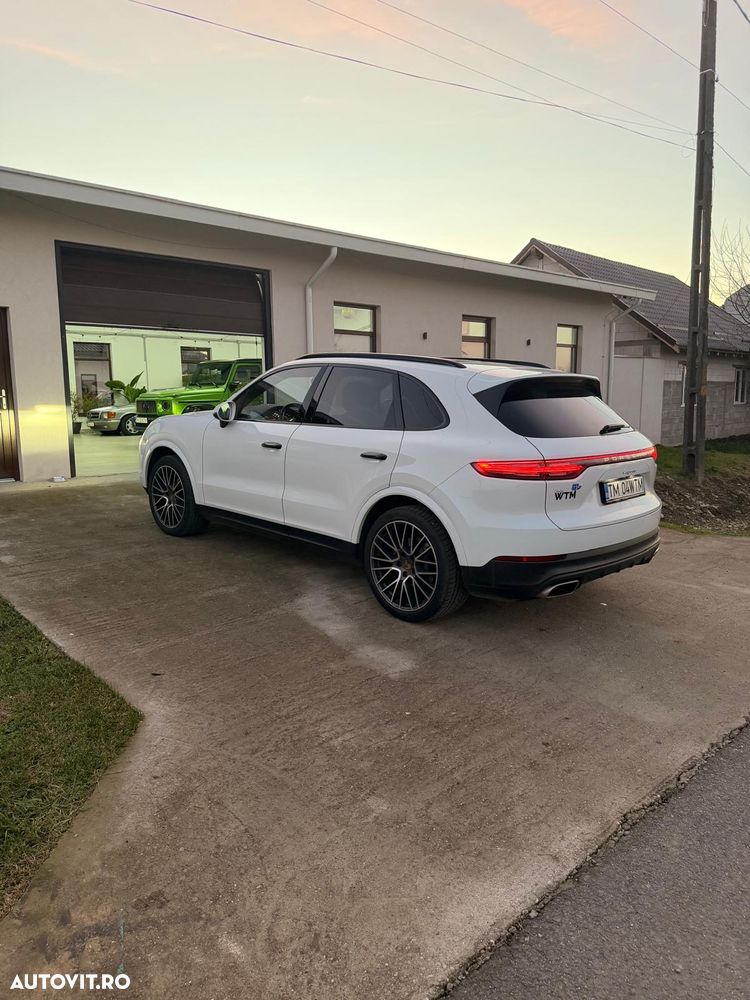 Porsche Cayenne Standard - 6