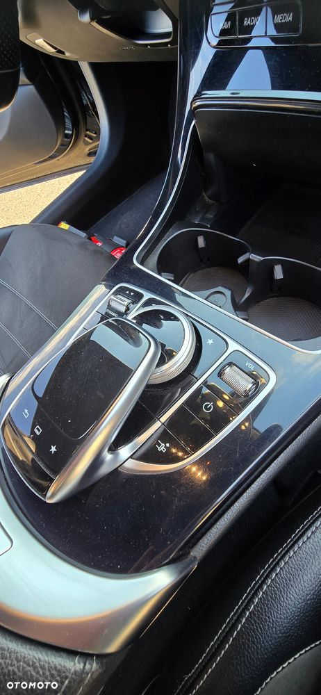 Mercedes-Benz Klasa C 200 7G-TRONIC - 31