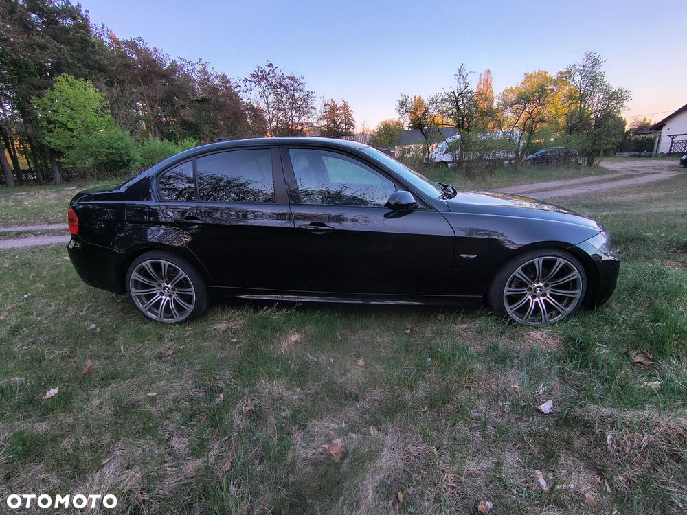 BMW Seria 3 325i - 5