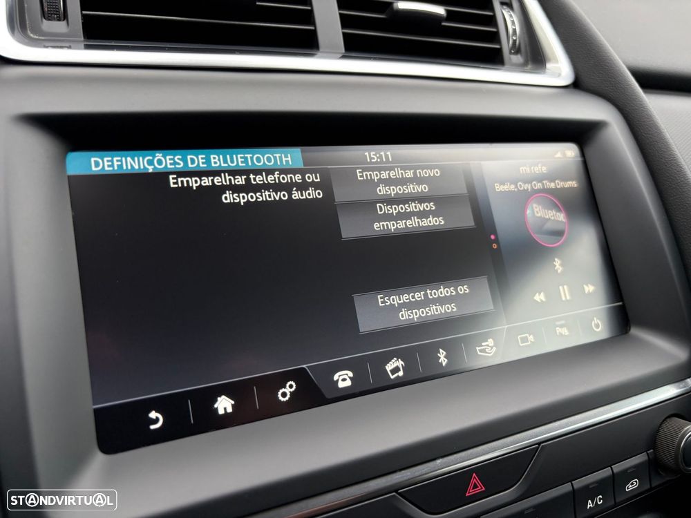 Jaguar E-Pace 2.0 i4D R-Dynamic - 37