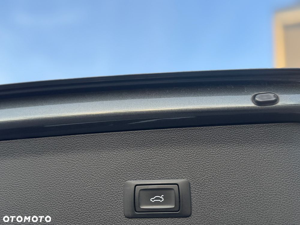 Audi A4 Avant 2.0 TDI DPF clean diesel quattro S line Sportpaket - 22