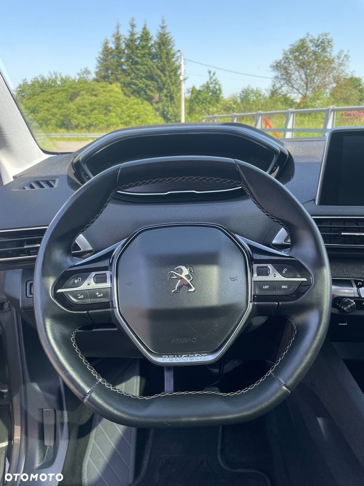 Peugeot 3008 - 25