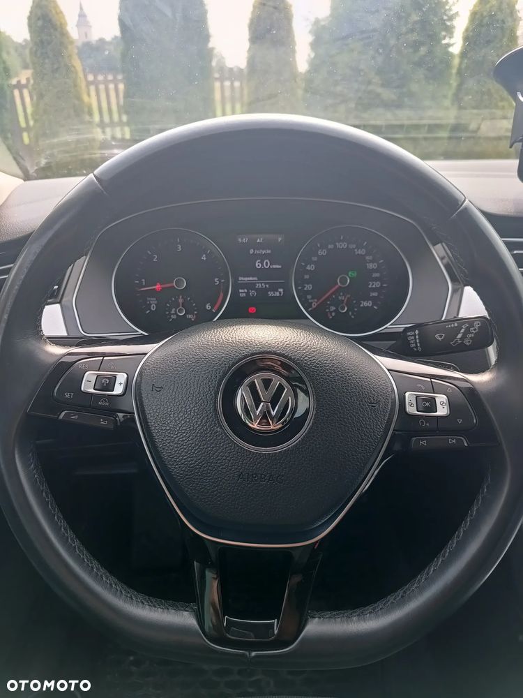 Volkswagen Passat 2.0 TDI SCR DSG Business - 15