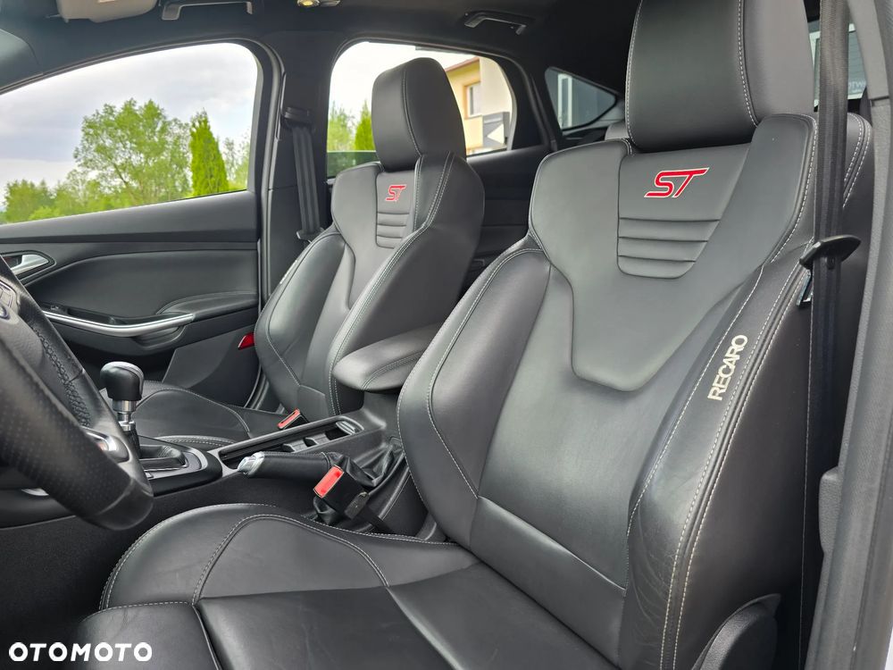 Ford Focus - 26