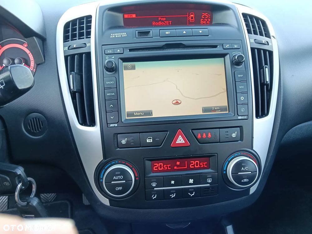 Kia Ceed 1.6 Comfort + - 16