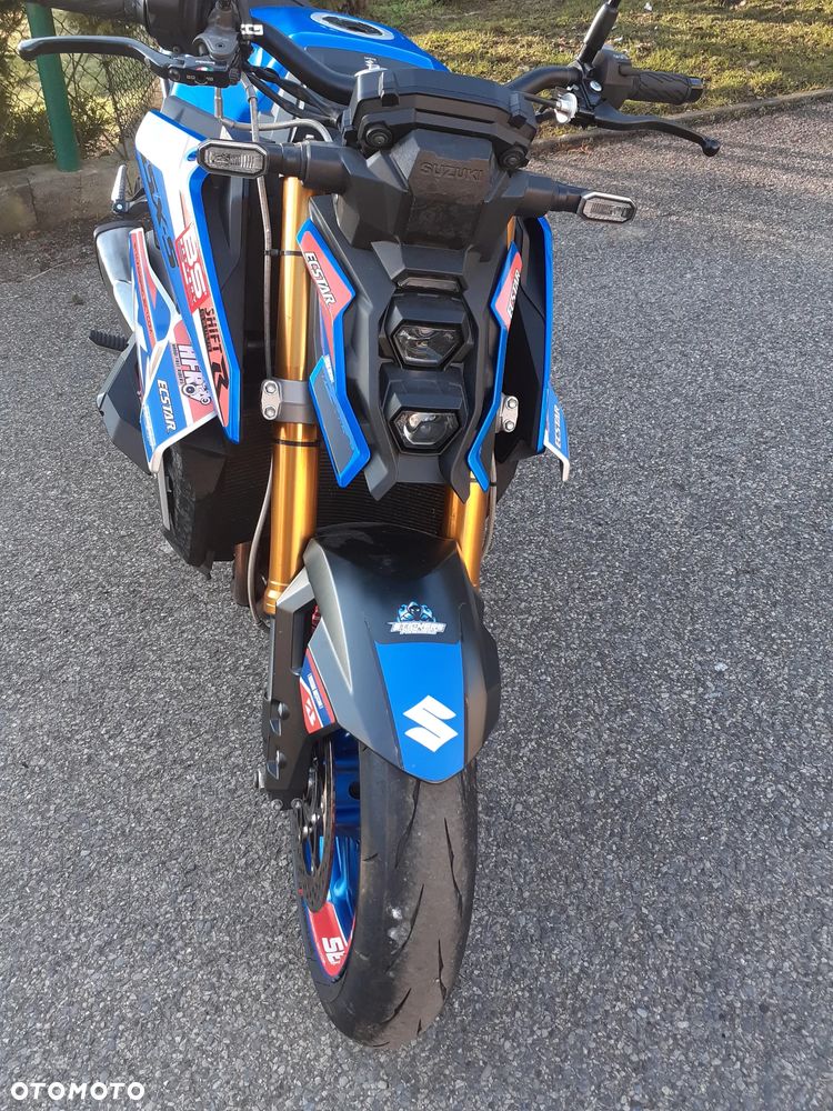 Suzuki GSX 1000 - 11