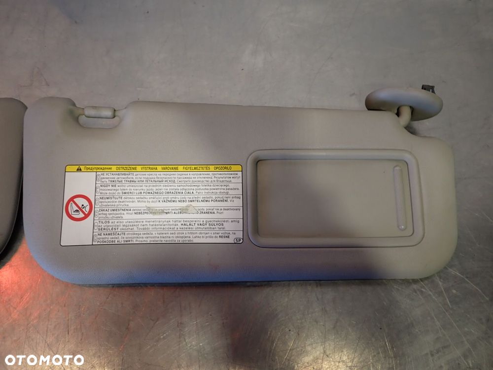 OSŁONA PRZECIWSŁONECZNA KPL TOYOTA URBAN CRUISER - 3