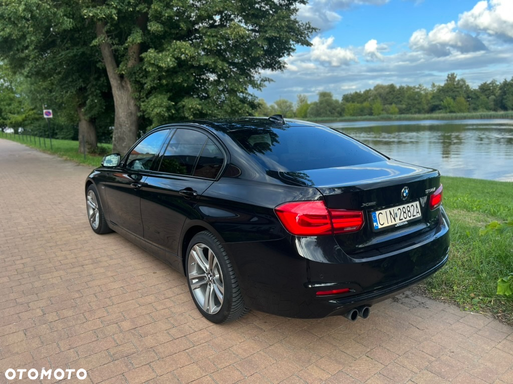 BMW Seria 3 330i xDrive Sport Line - 30