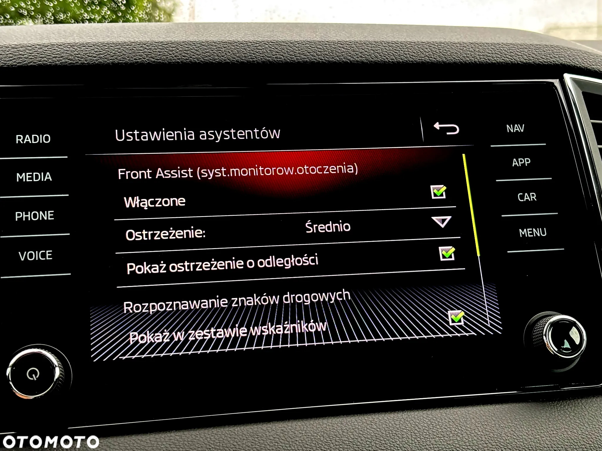 Skoda Karoq 1.5 TSI Ambition - 25