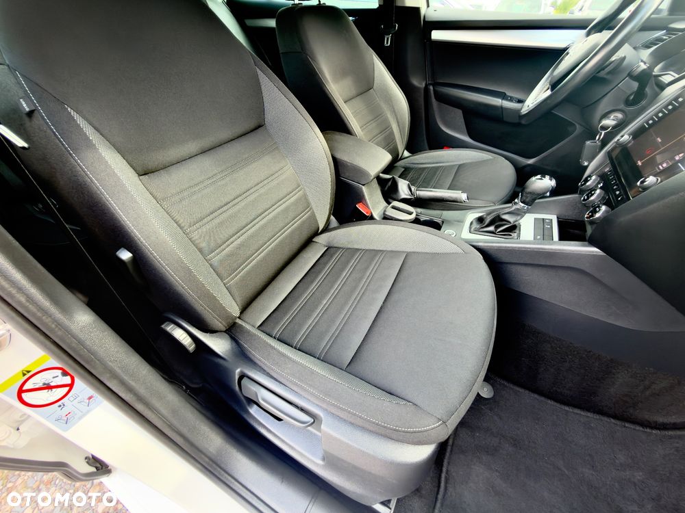 Skoda Octavia 2.0 TSI 4x4 DSG Style - 26